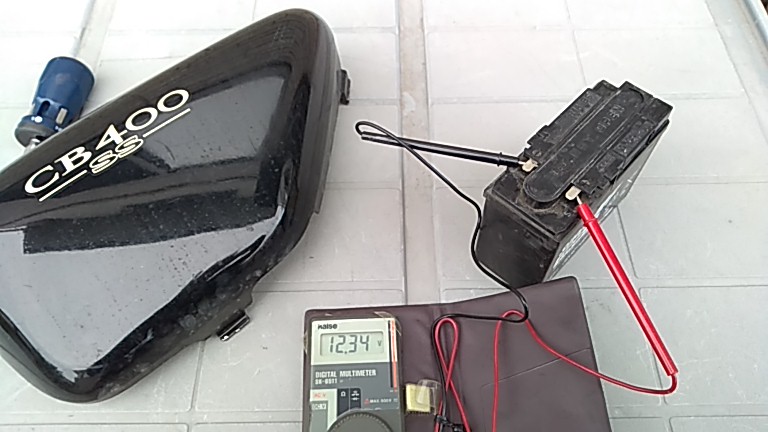 バッテリー電圧の測定