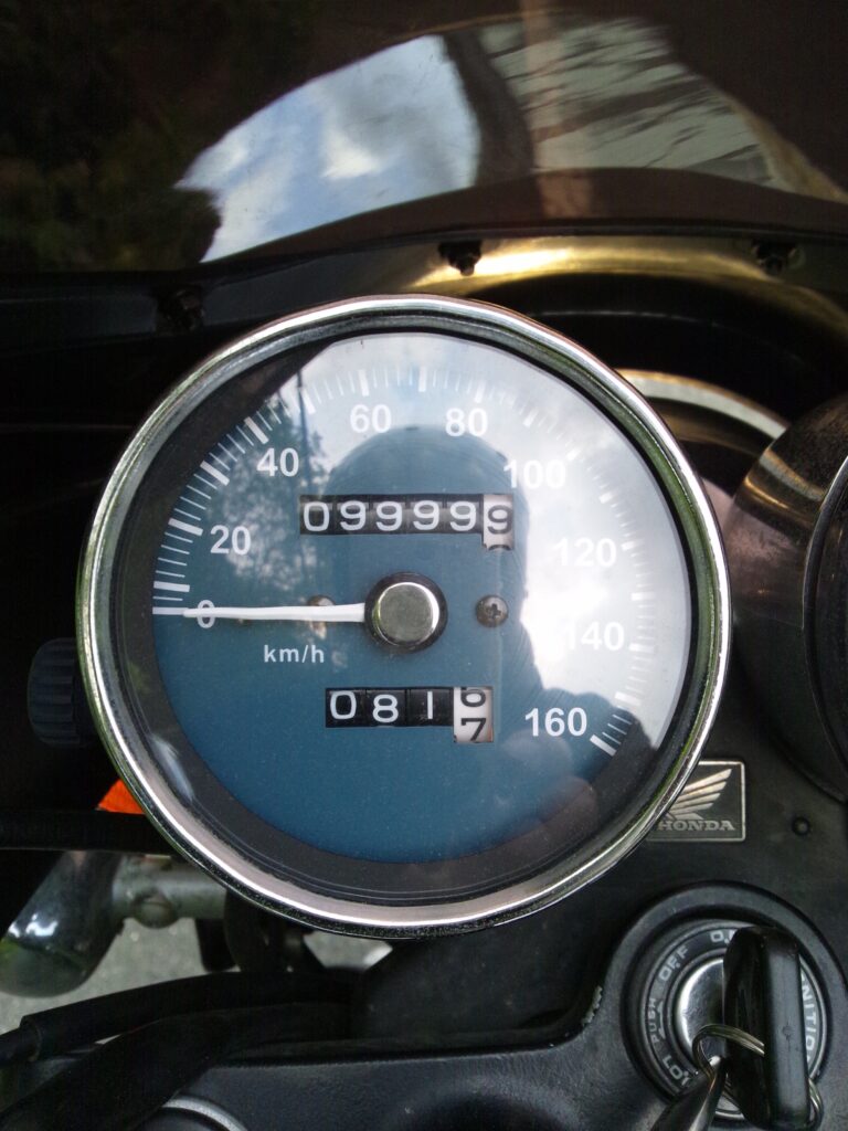 9999.9km