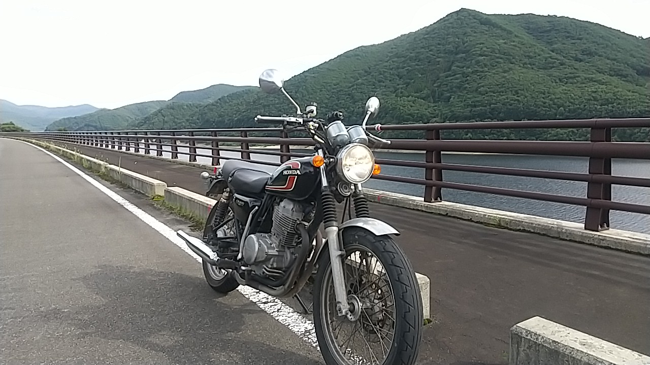 小粋なバイクCB400SSから見える風景【動画あり】 | 男のバイクは空冷単気筒