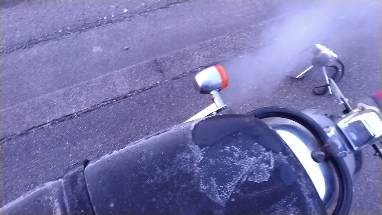 寒い朝 空冷エンジン真冬の早朝ライドは始動が肝心 | 男のバイクは空冷